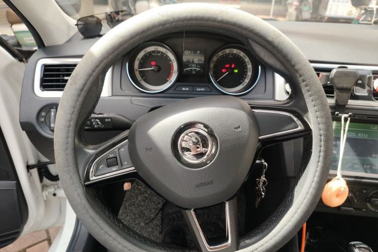 Used Skoda Rapid Spaceback 2019 Revised Version 1.5L Automatic Comfort Edition China V Standard Steering Wheel