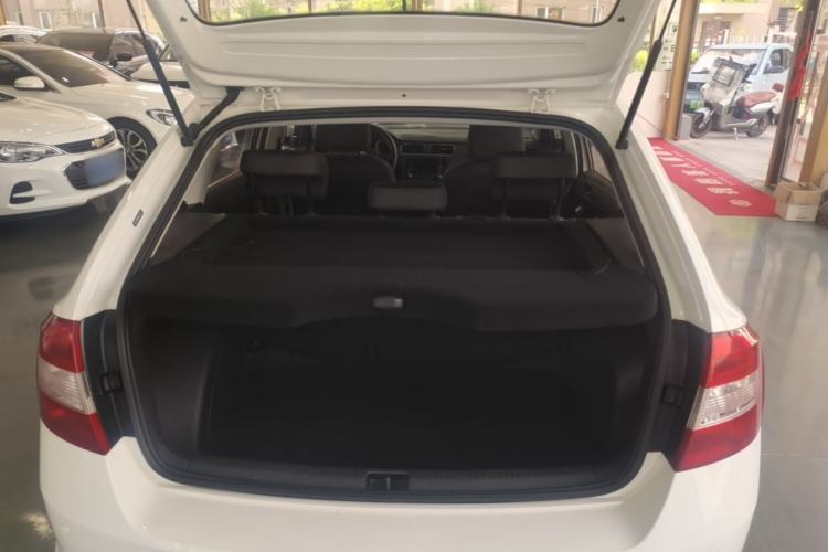 Used Skoda Rapid Spaceback 2019 Revised Version 1.5L Manual Entry-Level Edition China VI Trunk