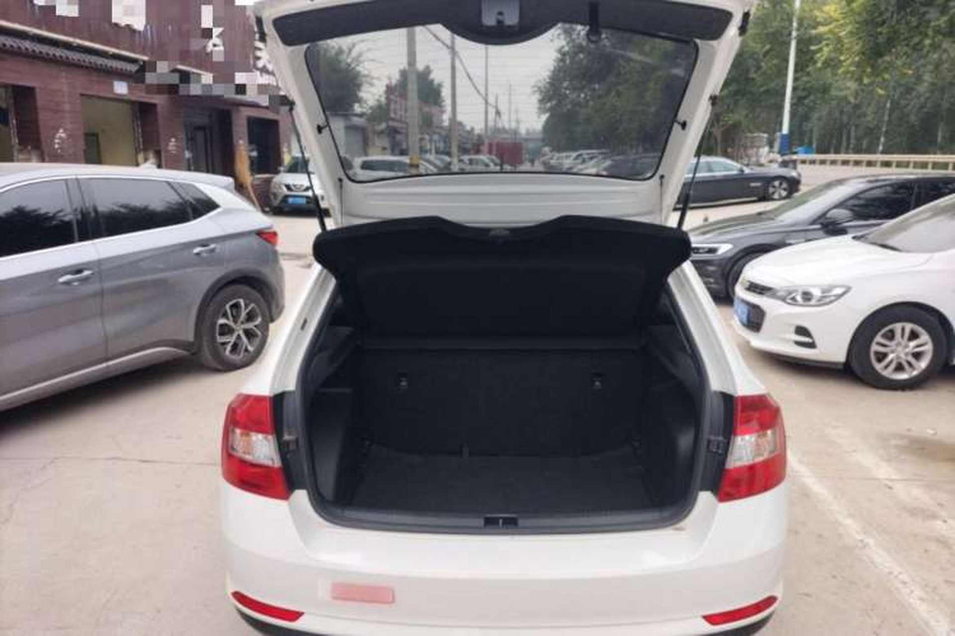 Used Skoda Rapid Spaceback 2019 Revised Version 1.5L Manual Entry-Level Edition China V Standard Trunk
