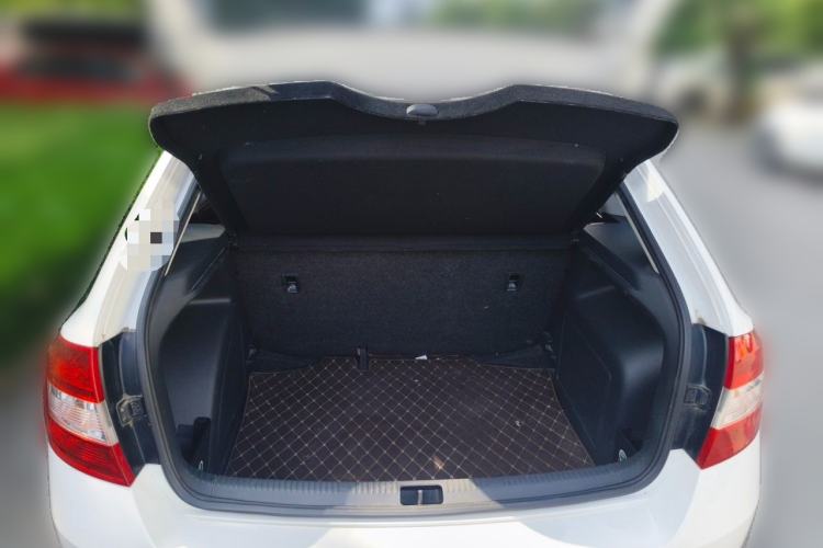 Used Skoda Rapid Spaceback 2019 1.5L Automatic Standard Edition Trunk