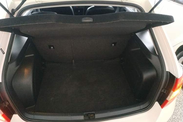 Used Skoda Rapid Spaceback 2019 Revised Version 1.5L Automatic Comfort Edition China V Standard Trunk