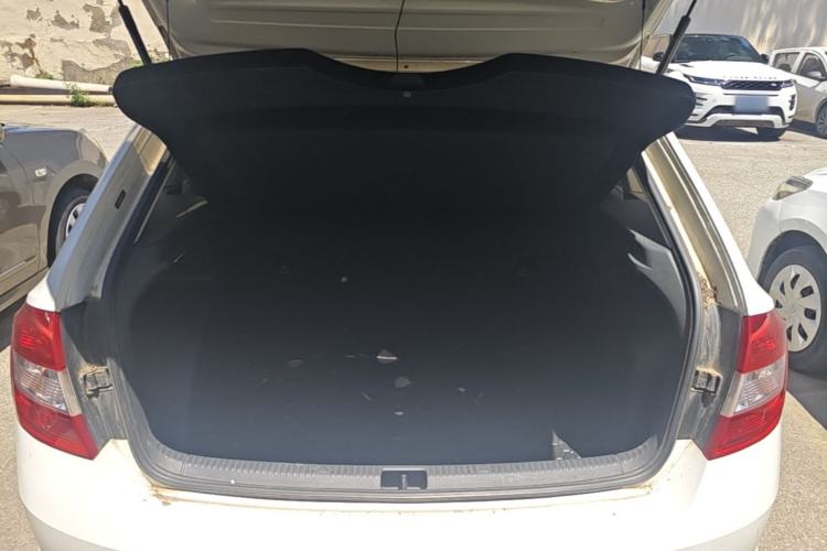 Used Skoda Rapid Spaceback 2019 1.5L Automatic Standard Edition Trunk