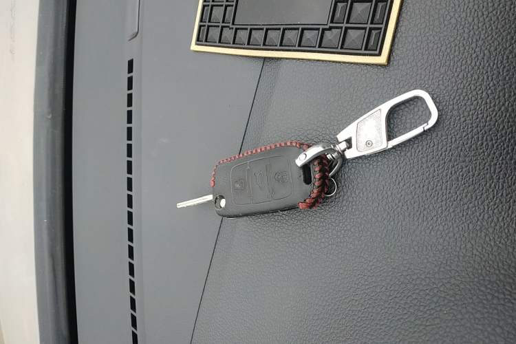Used Skoda Rapid Spaceback 2019 Revised Version 1.5L Automatic Standard Edition China V Standard Vehicle Key