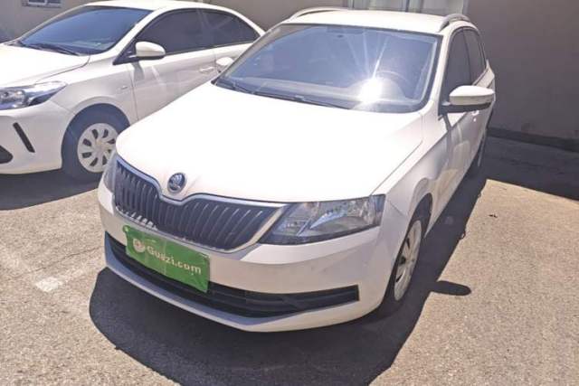 Used Skoda Rapid Spaceback 2019 1.5L Automatic Standard Edition