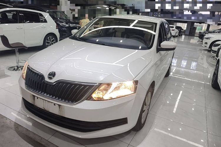 Skoda Rapid Spaceback 2019 Revised Version 1.5L Automatic Standard Edition China VI usata Guazi used car, China used car export, Used car for sale, Used cars, Cheapest cars for sale