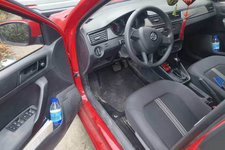 Used Skoda Rapid Spaceback 2020 1.5L Automatic Standard Edition Driver Seat
