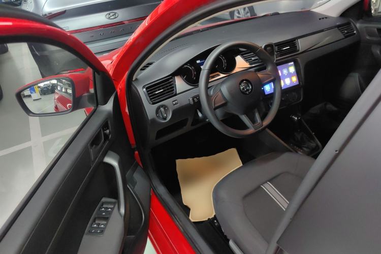 Used Skoda Rapid Spaceback 2020 1.5L Automatic Standard Edition Driver Seat