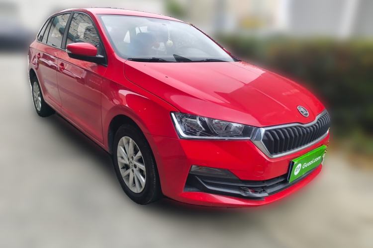 Used Skoda Rapid Spaceback 2020 1.5L Automatic Standard Edition Front Right 45 Deg