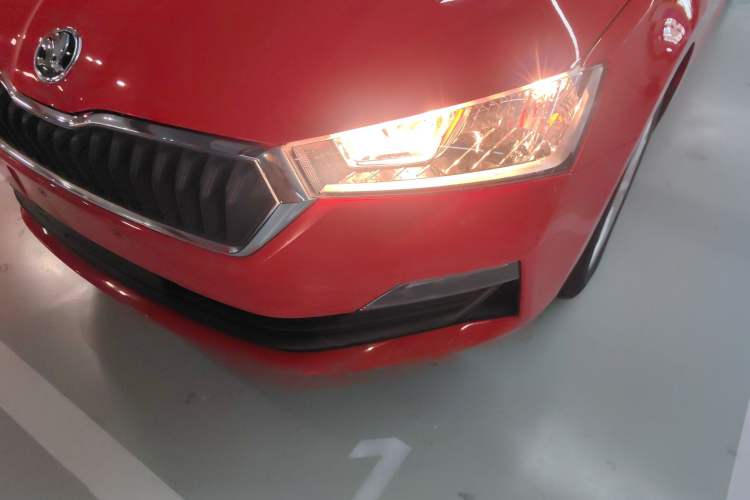 Used Skoda Rapid Spaceback 2020 1.5L Automatic Standard Edition Left Front Headlight