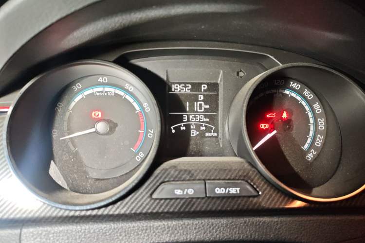 Used Skoda Rapid Spaceback 2020 1.5L Automatic Comfort Edition Odometer Close Up