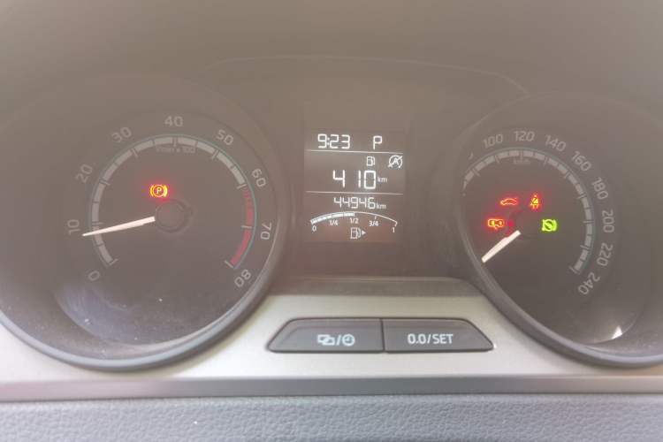 Used Skoda Rapid Spaceback 2020 1.5L Automatic Standard Edition Odometer Close Up