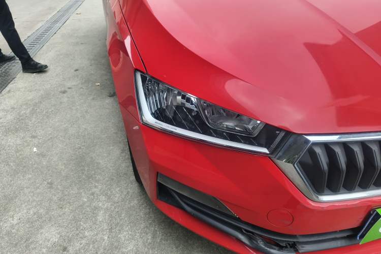 Used Skoda Rapid Spaceback 2020 1.5L Automatic Standard Edition Right Front Headlight