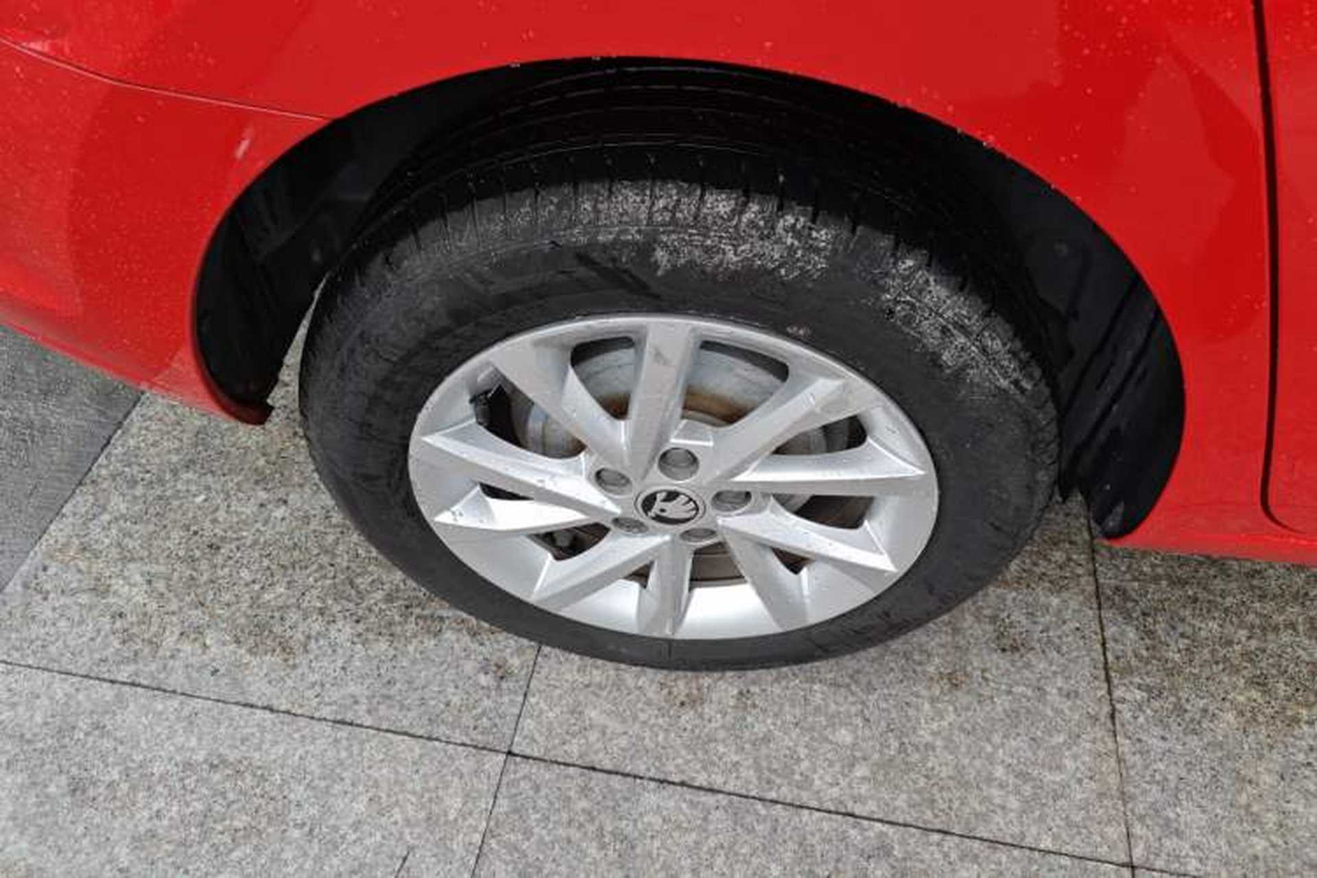 Used Skoda Rapid Spaceback 2020 1.5L Automatic Standard Edition Right Rear Wheel Hub
