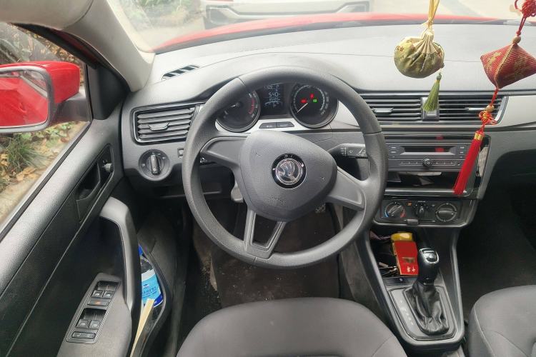 Used Skoda Rapid Spaceback 2020 1.5L Automatic Standard Edition Steering Wheel