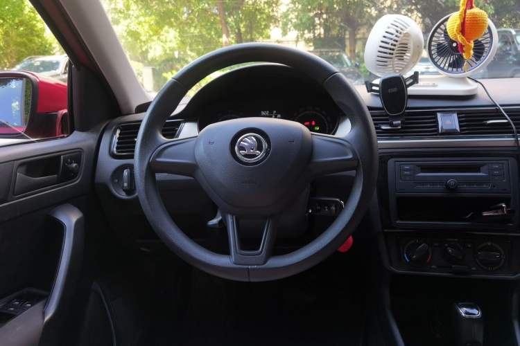 Used Skoda Rapid Spaceback 2020 1.5L Automatic Standard Edition Steering Wheel