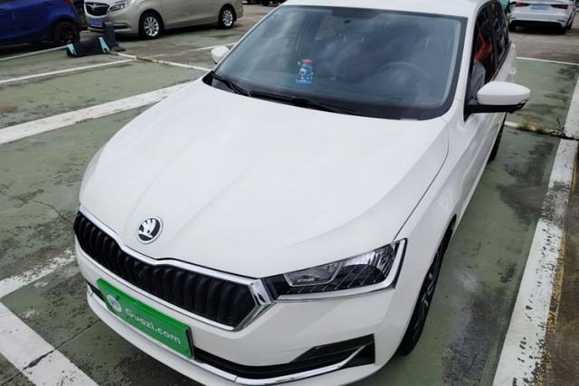 Ojetý Skoda Rapid Spaceback 2020 1.5L Automatic Comfort Edition