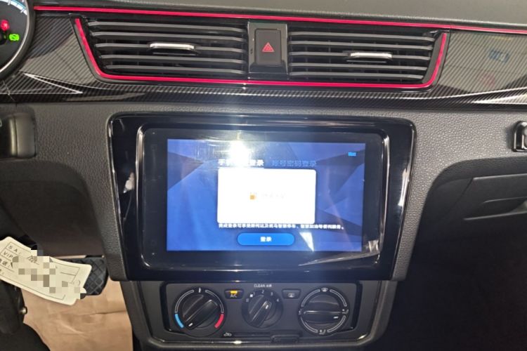 Used Skoda Rapid Spaceback 2020 1.5L Automatic Comfort Edition Audio And AC Panel