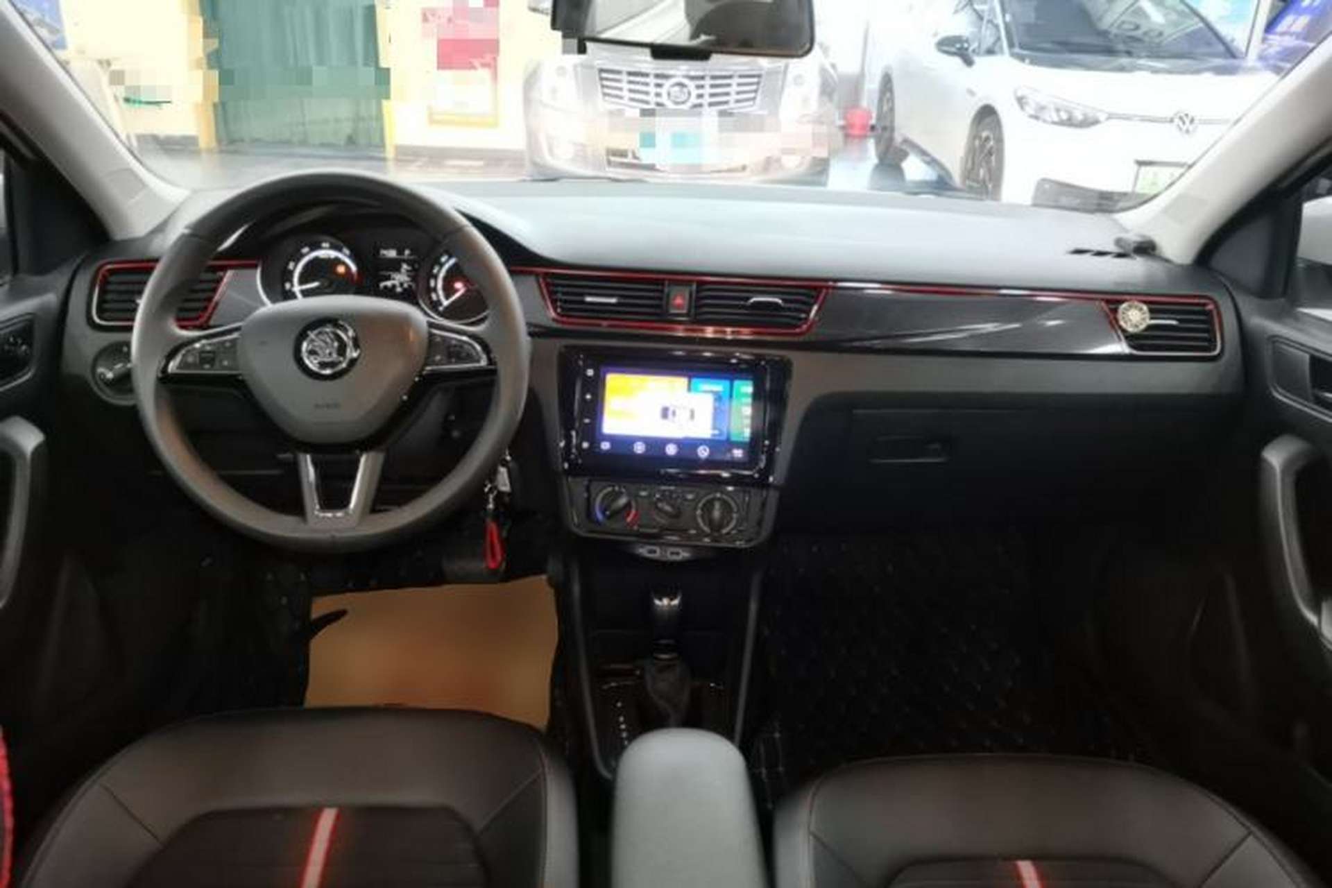 Used Skoda Rapid Spaceback 2020 1.5L Automatic Comfort Edition Center Console