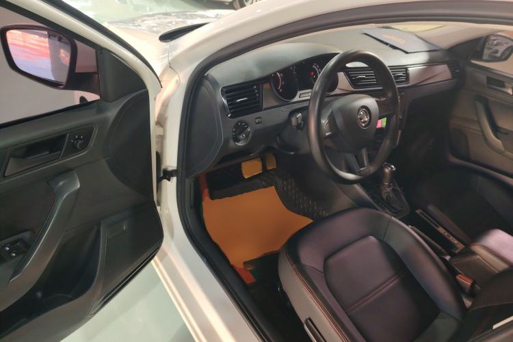 Used Skoda Rapid Spaceback 2020 1.5L Automatic Standard Edition Driver Seat