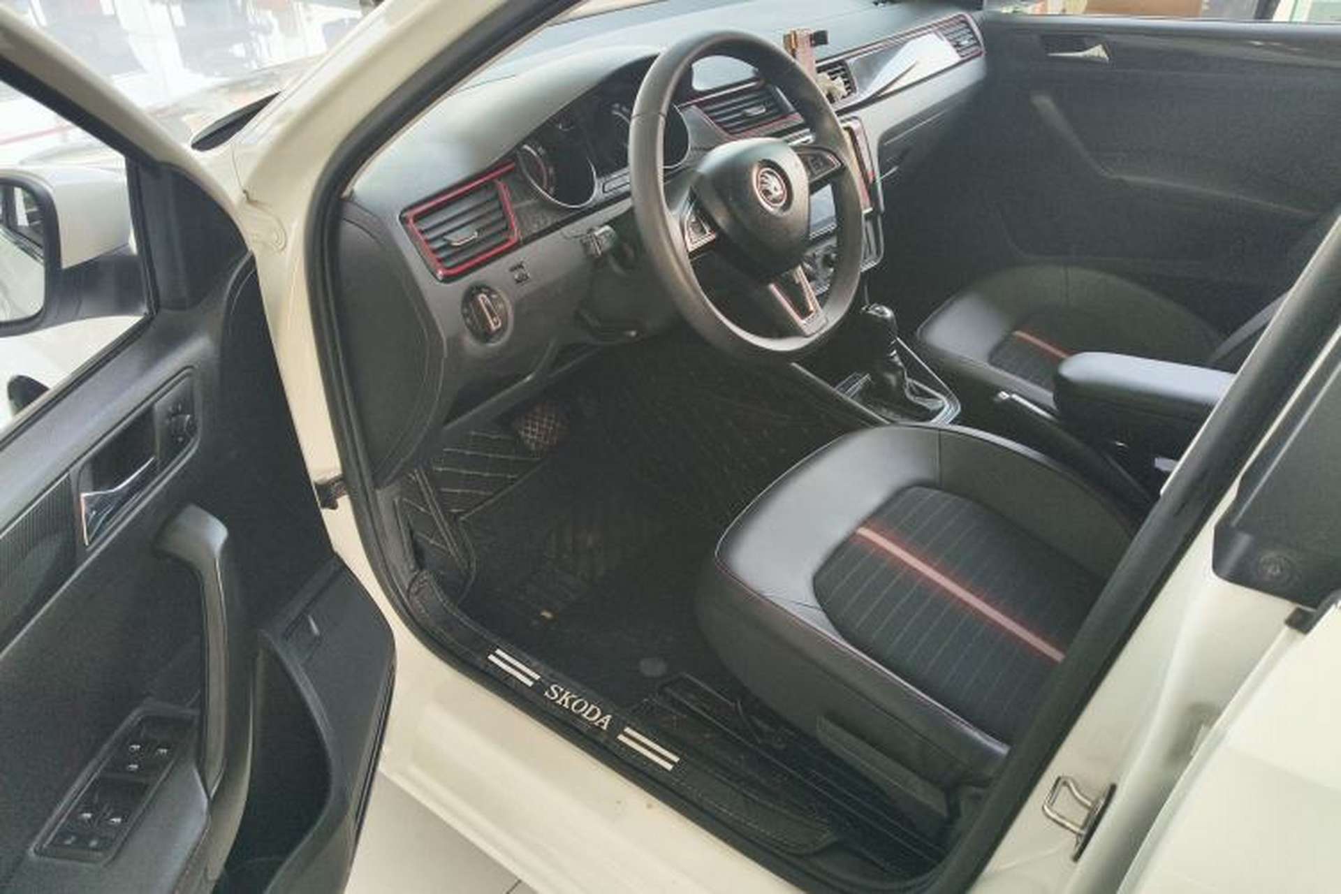 Used Skoda Rapid Spaceback 2020 1.5L Automatic Comfort Edition Driver Seat