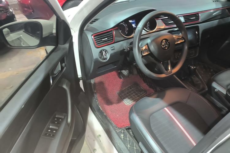 Used Skoda Rapid Spaceback 2020 1.5L Automatic Comfort Edition Driver Seat