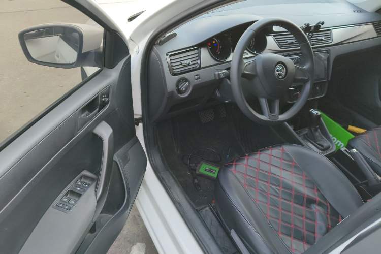 Used Skoda Rapid Spaceback 2020 1.5L Automatic Standard Edition Driver Seat
