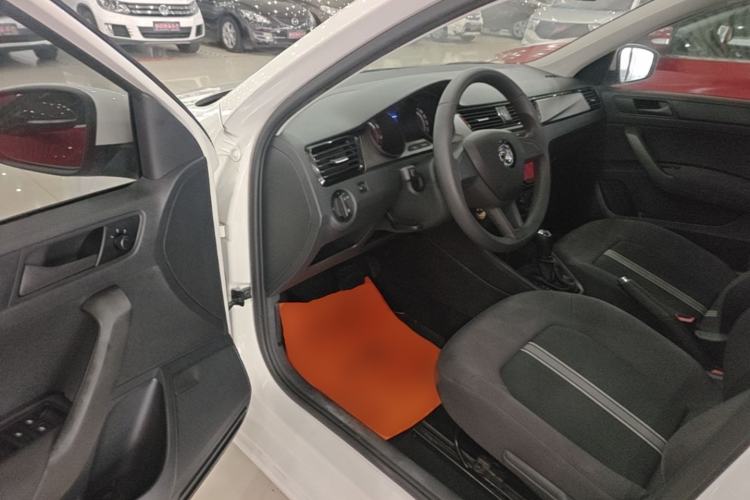 Used Skoda Rapid Spaceback 2020 1.5L Automatic Standard Edition Driver Seat