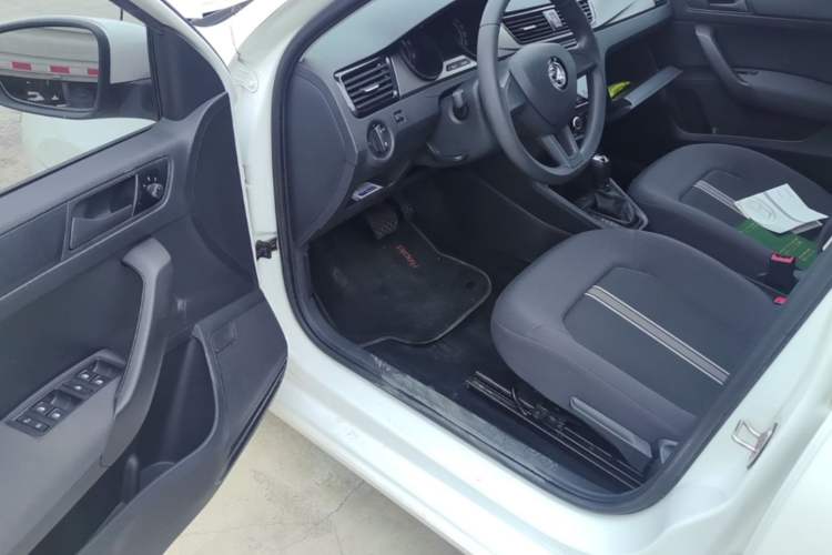 Used Skoda Rapid Spaceback 2020 1.5L Automatic Standard Edition Driver Seat