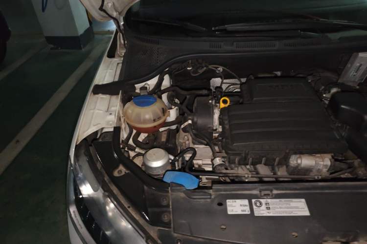 Used Skoda Rapid Spaceback 2020 1.5L Automatic Comfort Edition Engine Bay Right