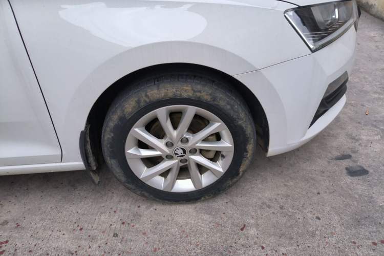Used Skoda Rapid Spaceback 2020 1.5L Automatic Standard Edition Exterior 1