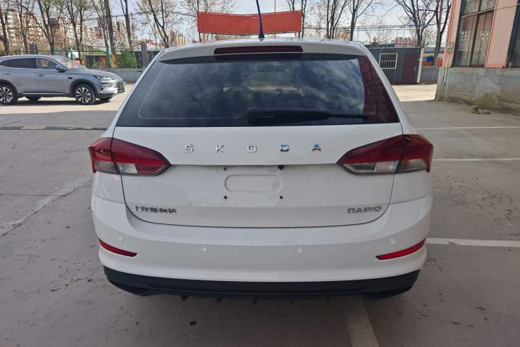 Used Skoda Rapid Spaceback 2020 1.5L Automatic Standard Edition Exterior 4