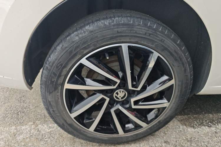 Used Skoda Rapid Spaceback 2020 1.5L Automatic Comfort Edition Exterior 5