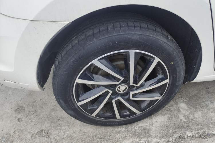 Used Skoda Rapid Spaceback 2020 1.5L Automatic Comfort Edition Exterior 5