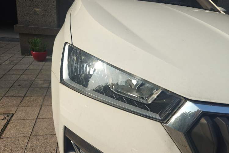 Used Skoda Rapid Spaceback 2020 1.5L Automatic Comfort Edition Exterior 6