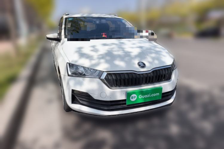Used Skoda Rapid Spaceback 2020 1.5L Automatic Standard Edition Front Right 45 Deg
