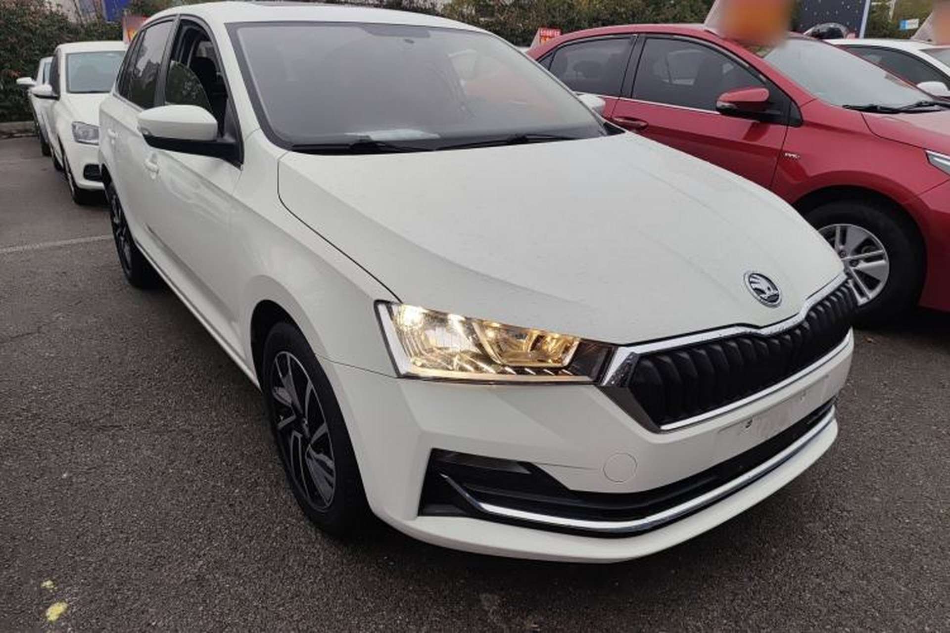 Used Skoda Rapid Spaceback 2020 1.5L Automatic Comfort Edition Front Right 45 Deg