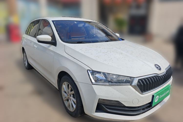 Used Skoda Rapid Spaceback 2020 1.5L Automatic Standard Edition Front Right 45 Deg