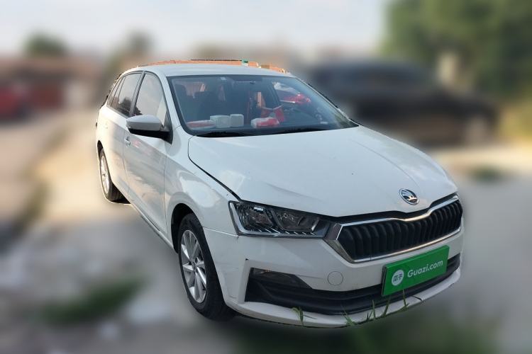 Used Skoda Rapid Spaceback 2020 1.5L Automatic Standard Edition Front Right 45 Deg