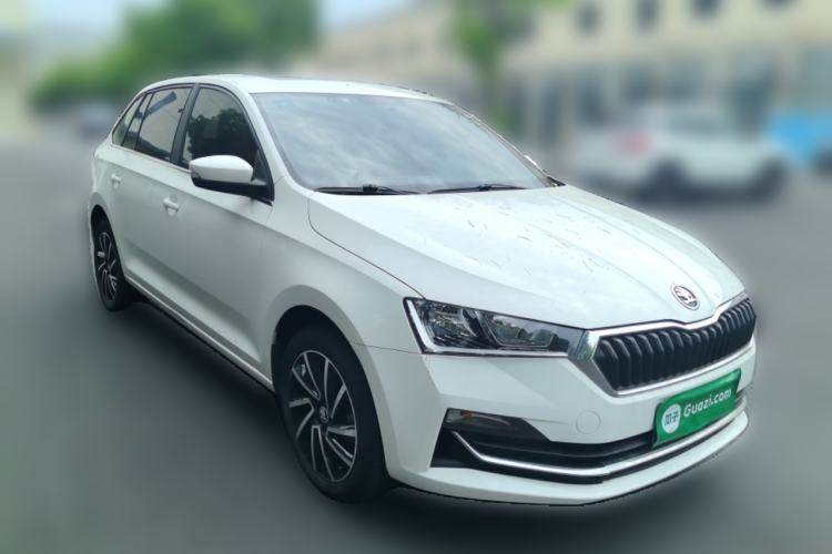 Used Skoda Rapid Spaceback 2020 1.5L Automatic Comfort Edition Front Right 45 Deg
