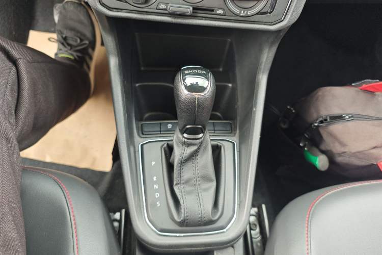 Used Skoda Rapid Spaceback 2020 1.5L Automatic Comfort Edition Gear Lever