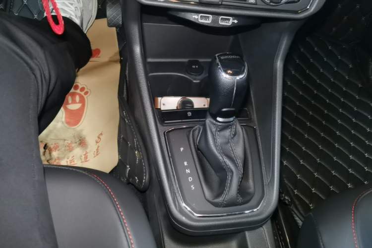 Used Skoda Rapid Spaceback 2020 1.5L Automatic Comfort Edition Gear Lever