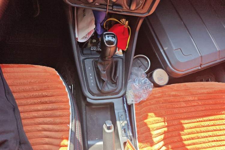 Used Skoda Rapid Spaceback 2020 1.5L Automatic Standard Edition Gear Lever