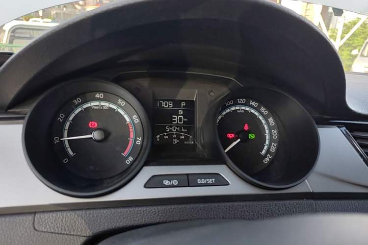 Used Skoda Rapid Spaceback 2020 1.5L Automatic Standard Edition Instrument Cluster
