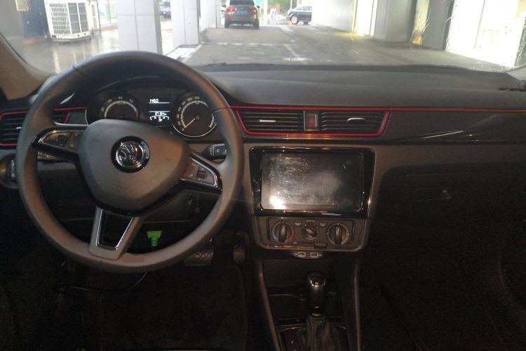 Used Skoda Rapid Spaceback 2020 1.5L Automatic Comfort Edition Interior 2