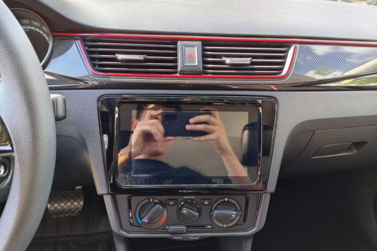 Used Skoda Rapid Spaceback 2020 1.5L Automatic Comfort Edition Interior 3