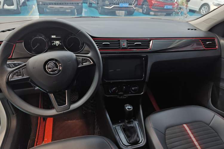 Used Skoda Rapid Spaceback 2020 1.5L Automatic Comfort Edition Interior 3