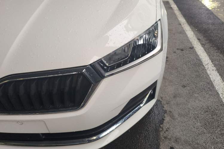 Used Skoda Rapid Spaceback 2020 1.5L Automatic Comfort Edition Left Front Headlight