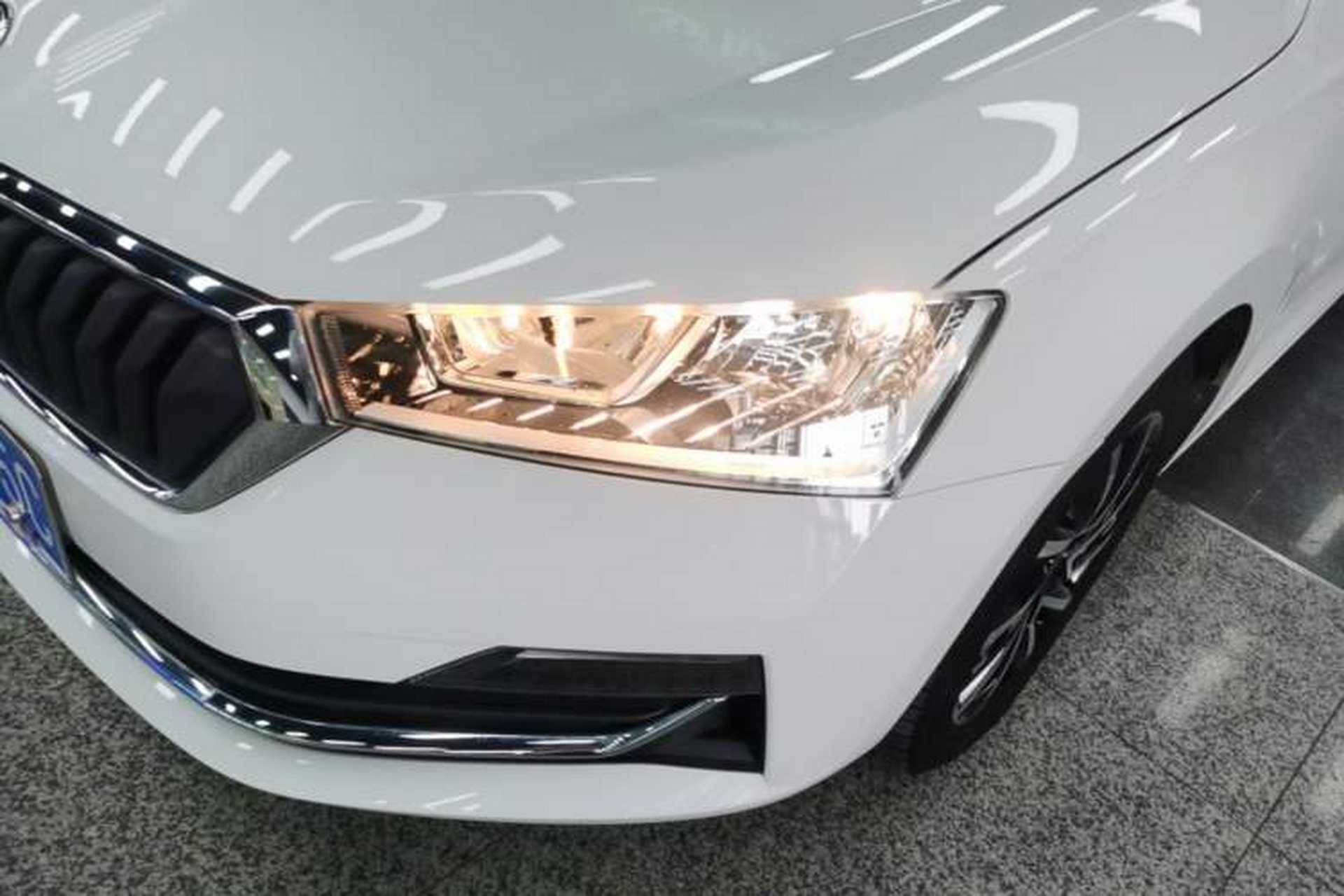 Used Skoda Rapid Spaceback 2020 1.5L Automatic Comfort Edition Left Front Headlight