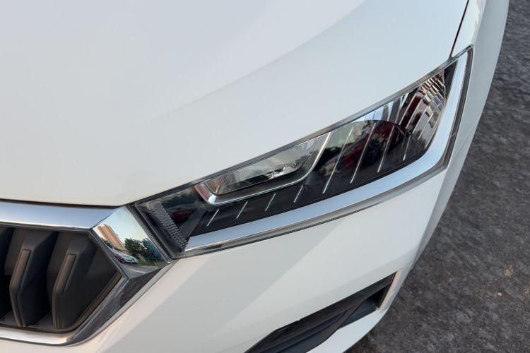 Used Skoda Rapid Spaceback 2020 1.5L Automatic Standard Edition Left Front Headlight
