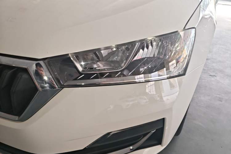 Used Skoda Rapid Spaceback 2020 1.5L Automatic Comfort Edition Left Front Headlight